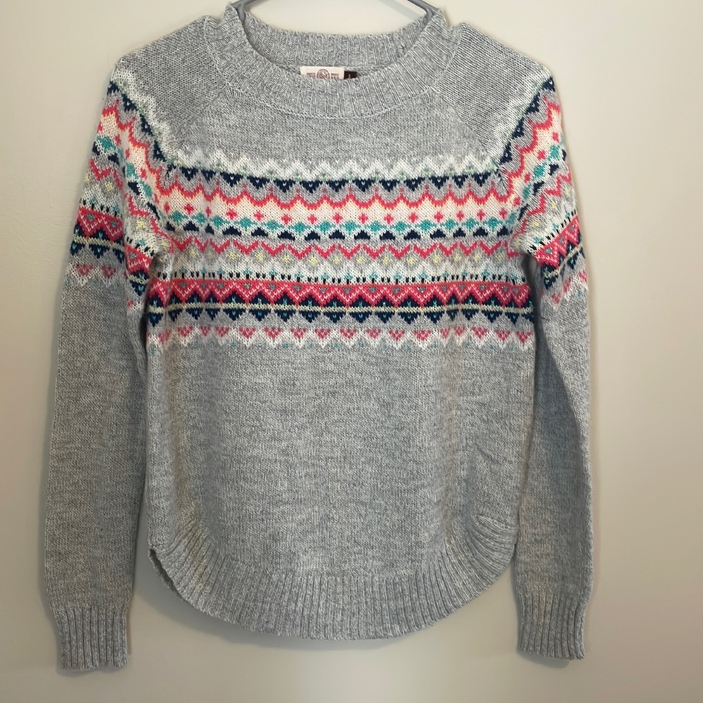 Small Patterned Sweater